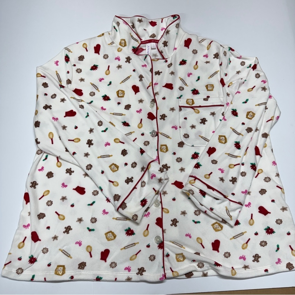 Joyspun women’s Holiday pajama set in size XL